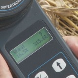 Вологомір Farmpro - відображення значення вологості на дисплеї