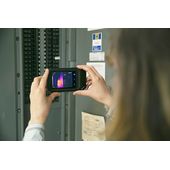 качественная термограмма тепловизора FLIR C5 при энергоаудите