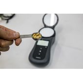 Засипте 5 мл сої в аналізатор