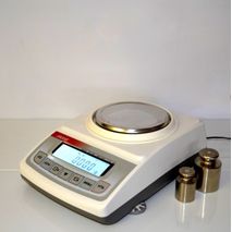 Весы лабораторные ADT220 (АХIS)