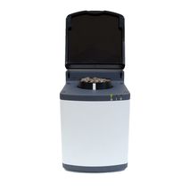 Аналізатор зерна SupNIR 2720 portable з відкритою кришкою та встановленою кюветою із зразком